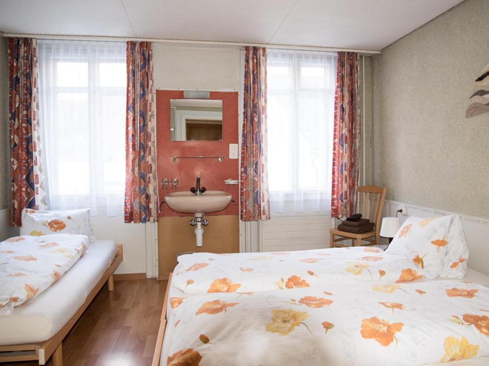 Hotel Restaurant Raben Linthal Экстерьер фото