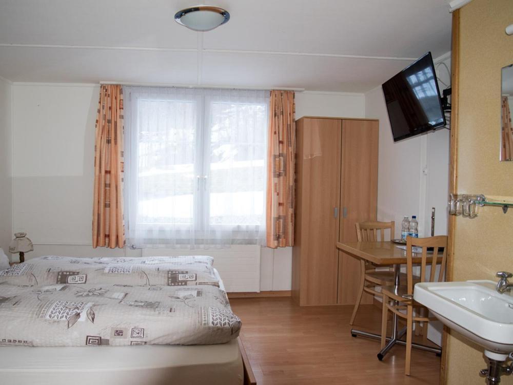 Hotel Restaurant Raben Linthal Экстерьер фото
