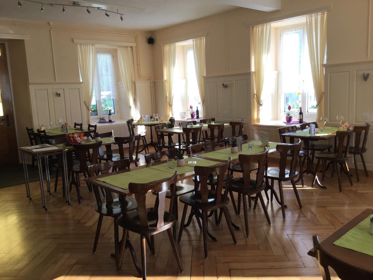 Hotel Restaurant Raben Linthal Экстерьер фото