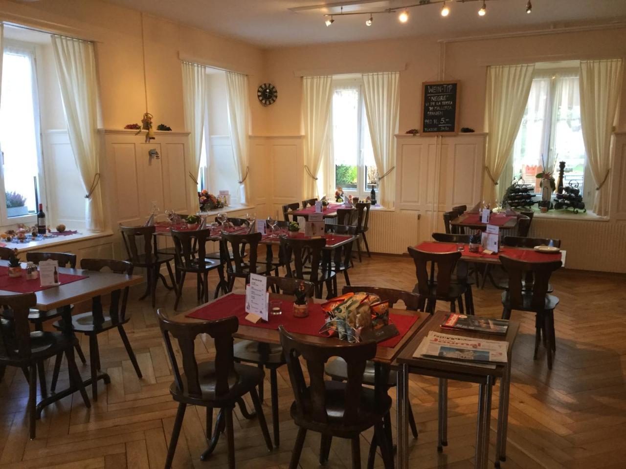 Hotel Restaurant Raben Linthal Экстерьер фото